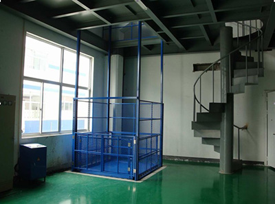 Fixed lifting platform (indoor)